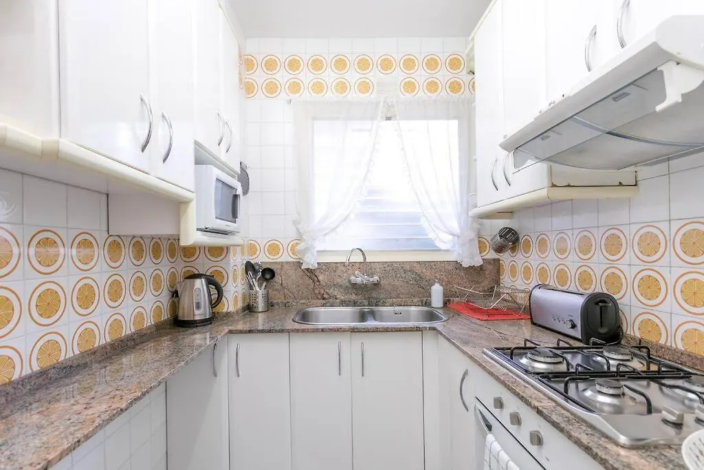 Canela Homes Barcelona Park Gueell 0*,